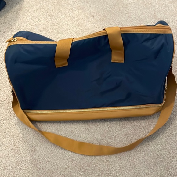 DSW Bags Dsw Weekender Bag With Shoe Compartment Poshmark